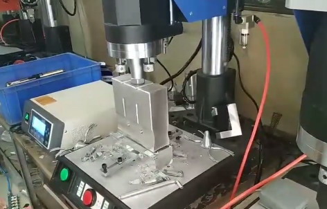 超聲波焊接機操作要注意參數調節