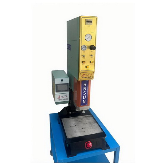 15KHZ 2600W 自動追頻超聲波塑焊機(jī) （精密一體型）.jpg